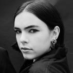 artist image BENEE feat. Gus Dapperton Supalonely Hey u x