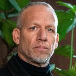 artist image Avishai Cohen Dreaming Seven Seas
