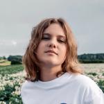 artist image Emma Peters Doudou Emma Peters Cover